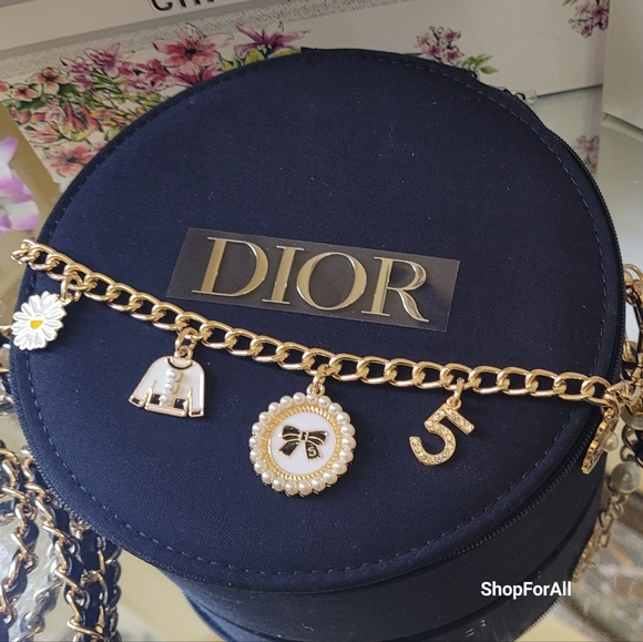 💥 Hostpick Dior Vanity Pouch Makeup Case with inner mirror Black circular 15×7c - Picture 13 of 16